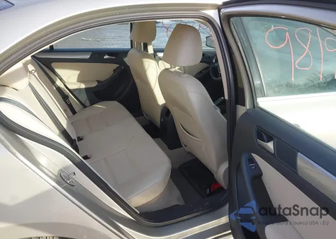 2015 Volkswagen Jetta 1.8T Se from USA, damaged, VIN 3VWD17AJXFM232168